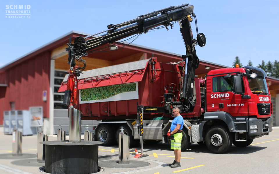 Unterflurcontainer Entsorgung - Schmid Transporte Niederglatt AG